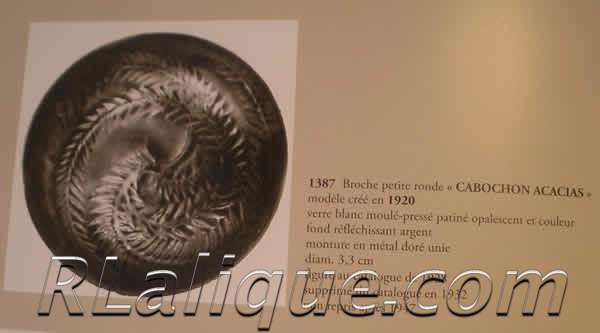 R.Lalique Catalogue Raisonne Cabochon Acacias Brooch
