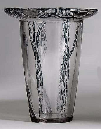R. Lalique Bordure Epines Vase