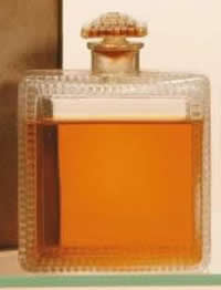 Rene Lalique Bordure Et Bouchon Crantes Perfume Bottle