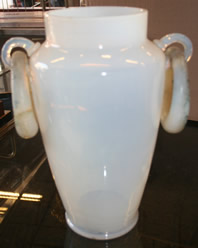Rene Lalique Deux Anneaux Pigeons Vase