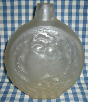 R. Lalique Deux Moineaux Bavardant Vase