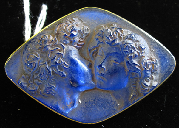 R. Lalique La Baiser Brooch