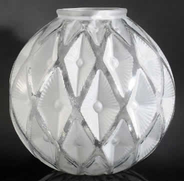 R. Lalique Majestic Light Fixture