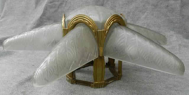 R. Lalique Noisetier Plafonnier