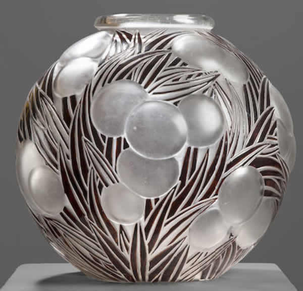 R. Lalique Oranges Vase