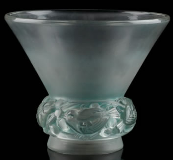 R. Lalique Pinsons Vase