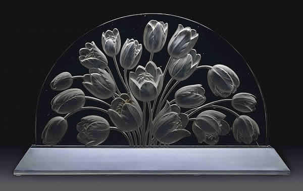 R. Lalique Tulipes Centerpiece