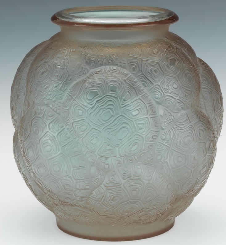 R. Lalique Turtles Vase