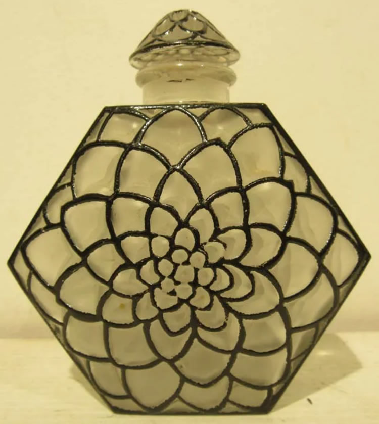R. Lalique Celle Que Mon Coeur Aime Flacon
