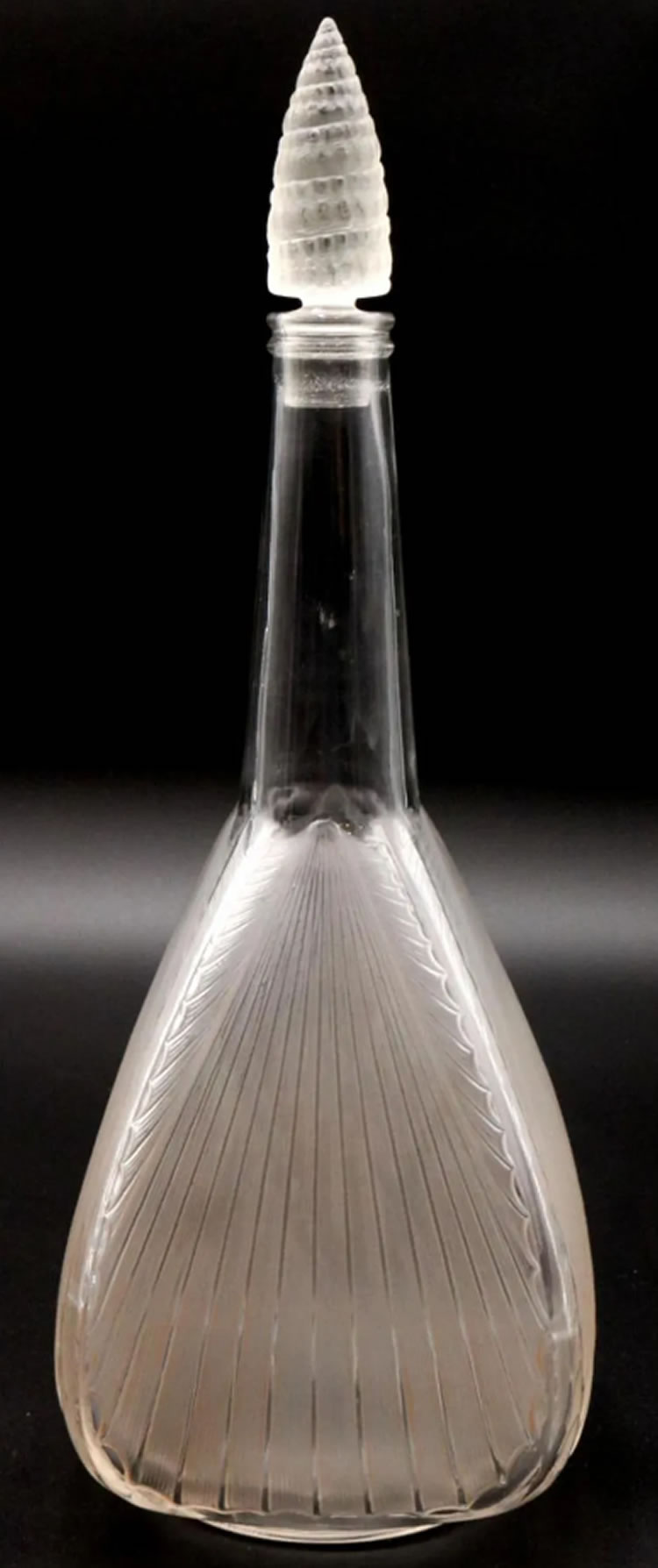 R. Lalique Coquilles Carafe