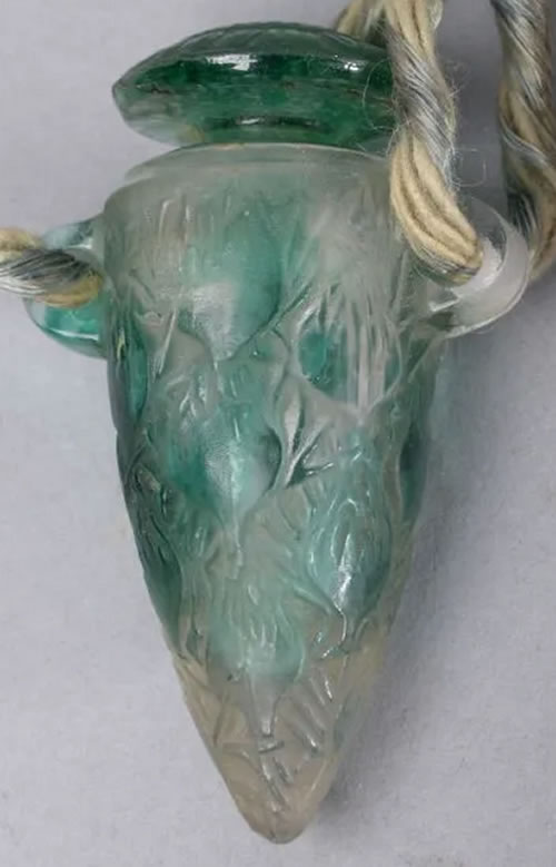 R. Lalique Flacon Pendant