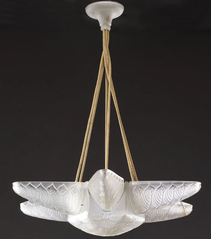 R. Lalique Noisetier Chandelier