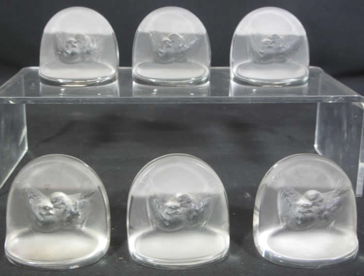 R. Lalique Pinsons Place Card Holder