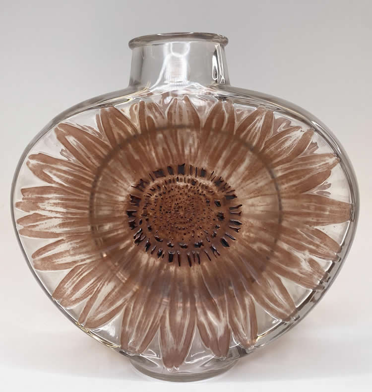 R. Lalique Soleil Vase