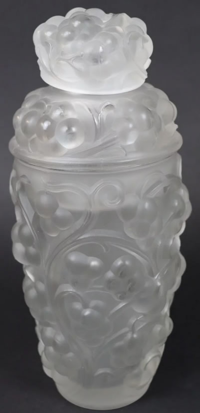 R. Lalique Thomery Cocktail Shaker
