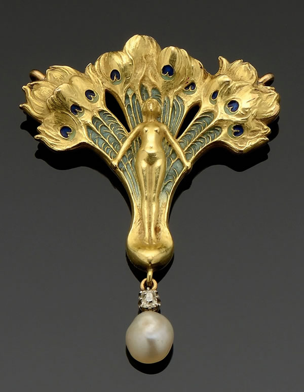 Rene Lalique Venus Pendant