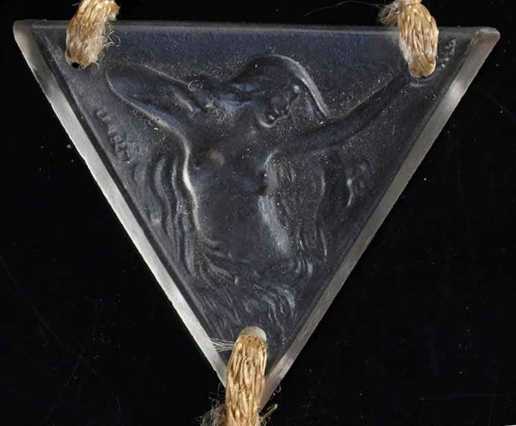 Rene Lalique Ybry-2 Pendant