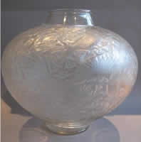 Lalique Vase Aras