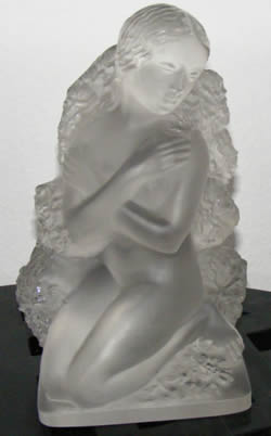 Quatre Saisons Hiver Winter Lalique France Crystal Modern Statue