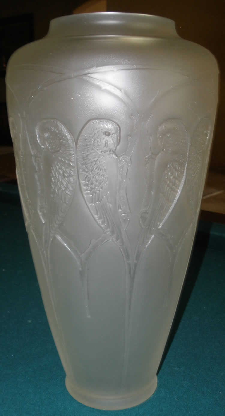 Rene Lalique Vase Inseparables