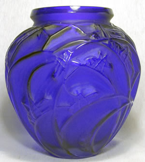 Sauterelles Fake Rene Lalique Blue Vase