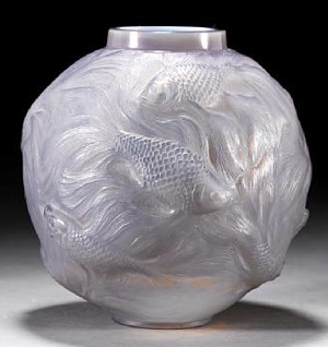 Rene Lalique Formose Vase in Agate Cased Glass