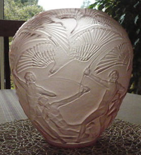 Archers Vase Fake No Neck Copy In Rose Glass Of An Original Rene Lalique Design