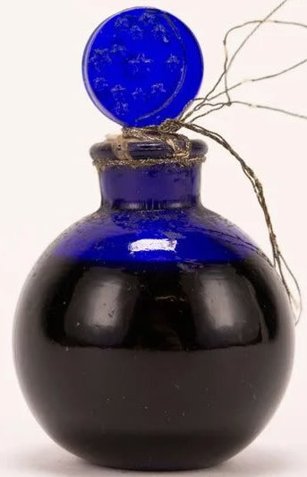 Close Copy Of Dans La Nuit-5 Original Made For Worth Marked Only BOTTLE MADE IN FRANCE To The Underside