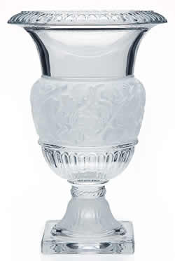 Versailles Vase Close Call Copy Of Rene Lalique Versailles Vase Made By Godinger And Called Athena