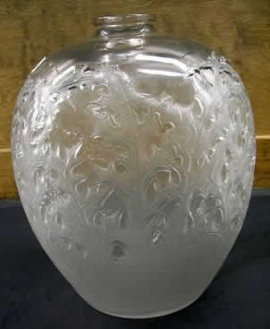 Rene Lalique  Acanthes Vase 
