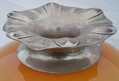 R. Lalique Acanthes Vase