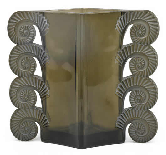 R. Lalique Amiens Vase