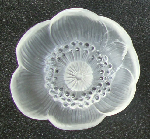 Rene Lalique Anemone Fermee Paperweight