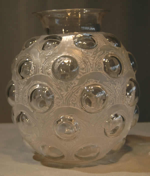 R. Lalique Antilopes Vase
