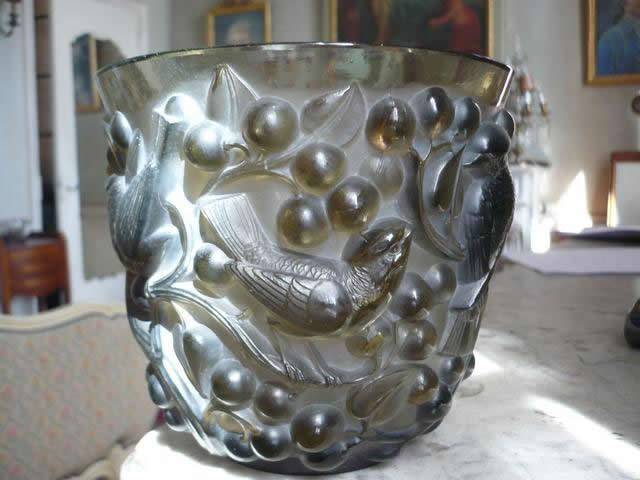 Rene Lalique Vase Avallon