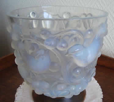 R. Lalique Avallon Opalescent Vase