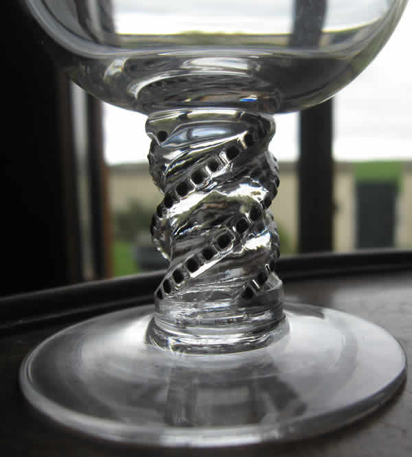 R. Lalique Beaune Glass