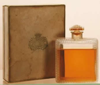 R. Lalique Bordure Et Bouchon Crantes Perfume Bottle