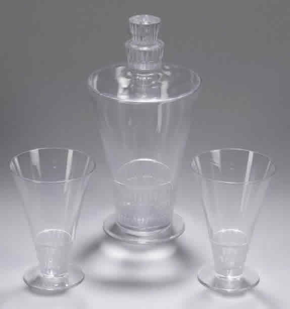 R. Lalique Bourgueil Water Glass