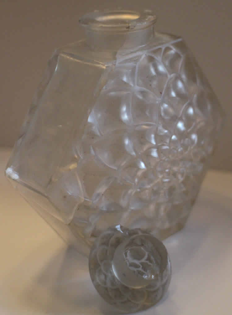 R. Lalique Celle Que Mon Coeur Aime Perfume Bottle