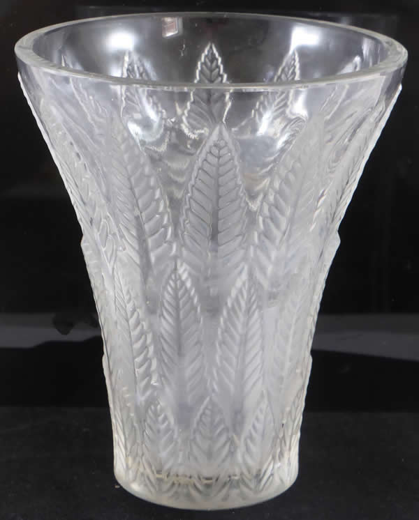 R. Lalique Chataignier Vase