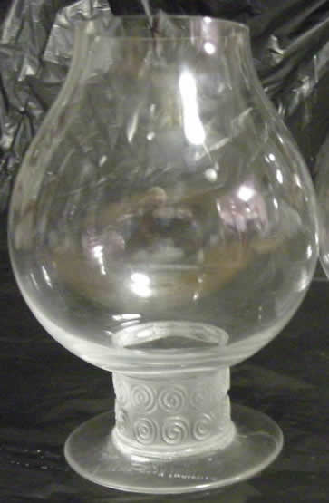 R. Lalique Chinon-2 Glass