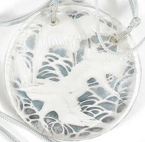 R. Lalique Cigognes-2 Pendant