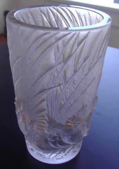 R. Lalique Coqs Et Plumes Vase