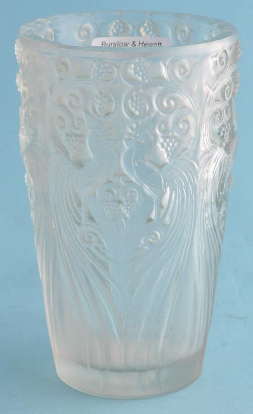 Rene Lalique Coqs Et Raisins Vase