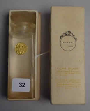 R. Lalique Lilas Blanc Perfume Bottle