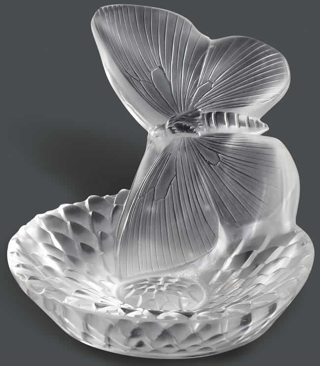 R. Lalique Dahlia Et Papillon Cendrier
