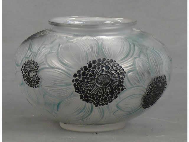 Rene Lalique Dahlias Vase
