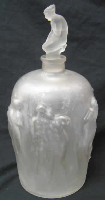 Rene Lalique  Douze Figurines Avec Bouchon Figurine Vase 
