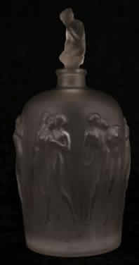 R. Lalique Douze Figurines Vase